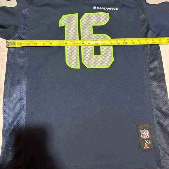 NFL Team Apparel Boys Jersey Seattle Seahawks Lockett XL 18/20 - Picture 2 of 8